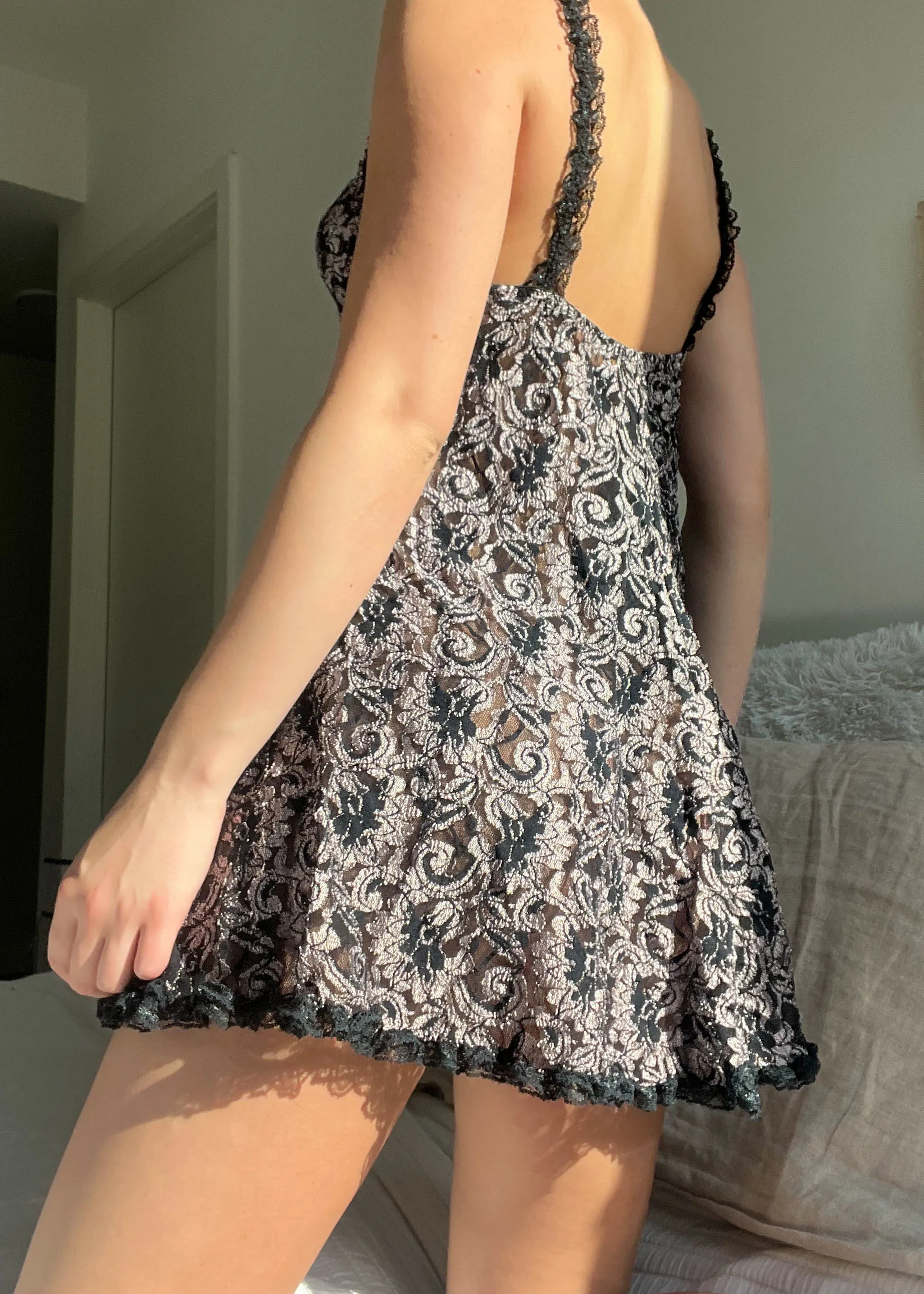 90's Black Rose Lace Slip (S-M)
