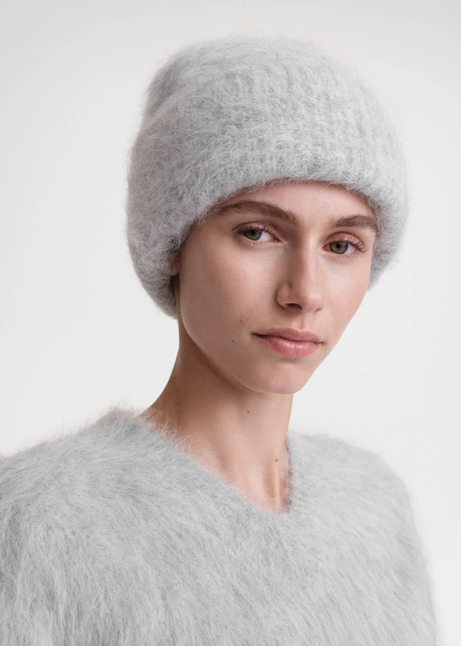 Alpaca knit beanie light grey melange