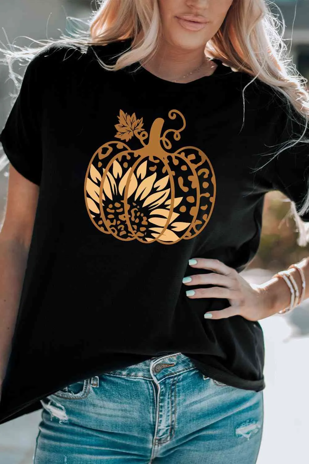Short Sleeve Pumpkin Graphic T-Shirt