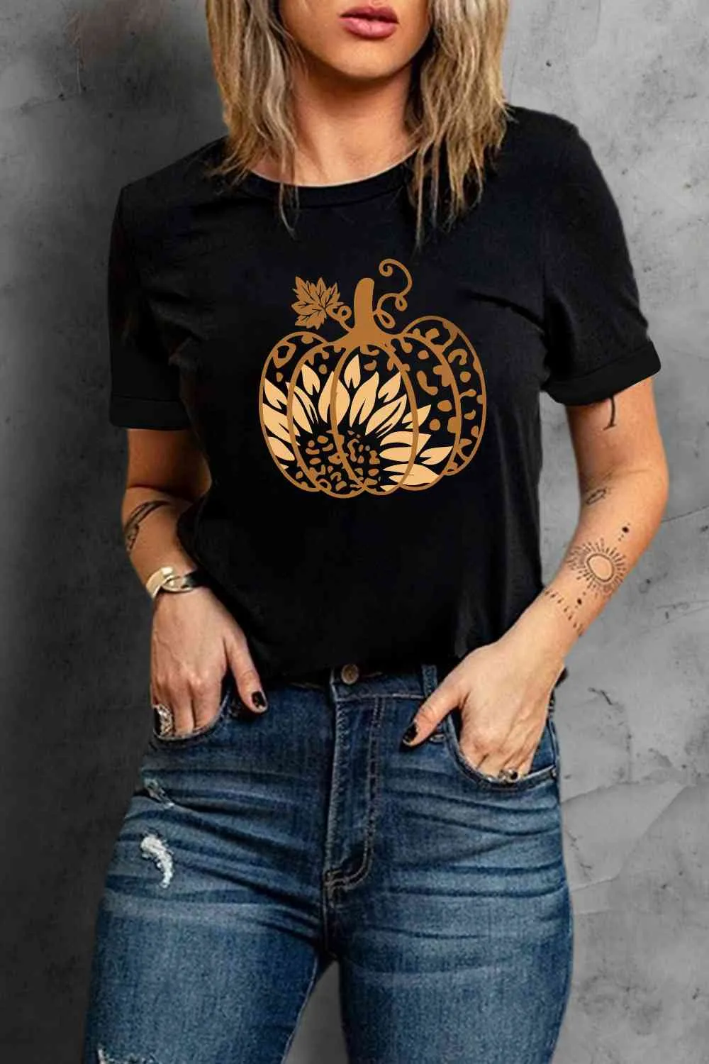 Short Sleeve Pumpkin Graphic T-Shirt