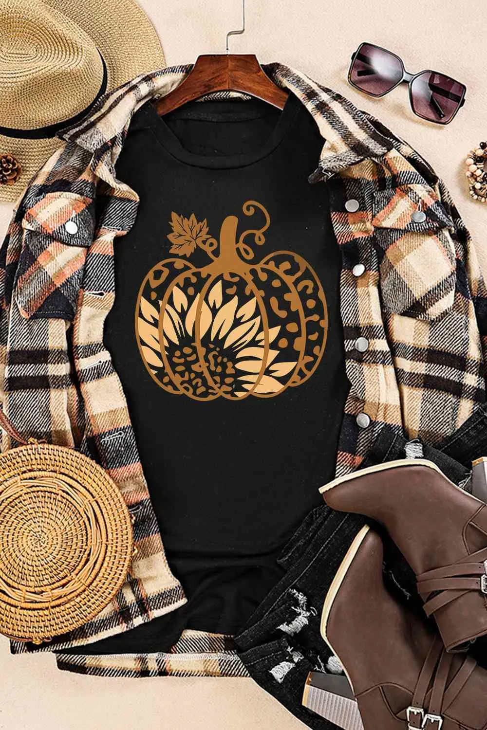 Short Sleeve Pumpkin Graphic T-Shirt